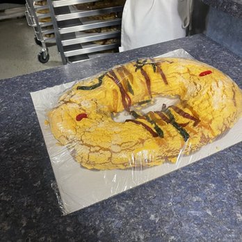Panaderia Gonzalez - Rosca De Reyes 5&6 only - Coffee & Tea Near Me - San Diego, California Panaderia Gonzalez - Rosca De Reyes 5&6 only - Coffee & Tea Near Me - San Diego, California