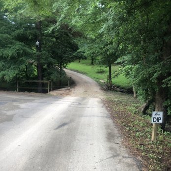 Pine Creek Country Inn - Hotels Near Me - Nacogdoches, Texas