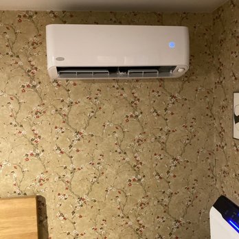 A Degree Above Heating & Cooling - Air conditioner in my bedroom. Whisper quiet! - Heating & Air Conditioning/HVAC Near Me - Saddle Brook, New Jersey