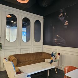 Seating area