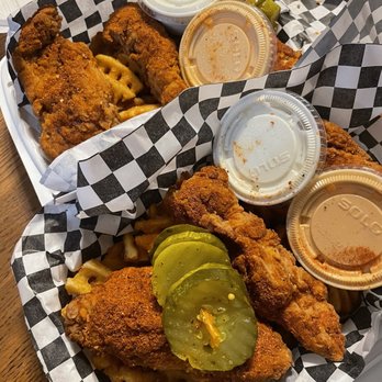 Chubby's Chickn - Tenders - Food Trucks Near Me - San Jose, California
