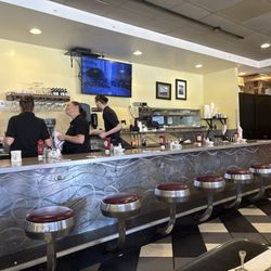 Trip's Diner - The counter
