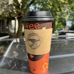 French Creek Coffee And Tea - Large BNB latte