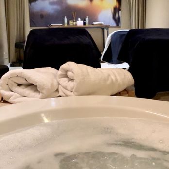Monterey Day Spa - Room 4 - Couples suite - Day Spas Near Me - Monterey, California Monterey Day Spa - Room 4 - Couples suite - Day Spas Near Me - Monterey, California