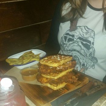 Smoke Yard - Chicken waffle with peanut butter  and maple syrup - Steakhouses Near Me - Oldham, XGM