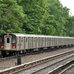 The 2 Train - The Bombardier R142 8 and 9 lines in New York and New Jersey