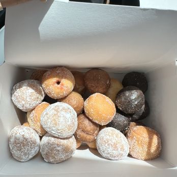 Dunkin' - Coffee & Tea Near Me - Tracy, California