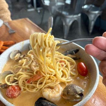 Limon - Tapas/Small Plates Near Me - Burlingame, California