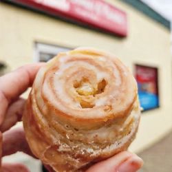 Golden Hands Bakery - Schnecken