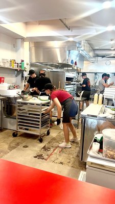 Zee's Pizzeria by null