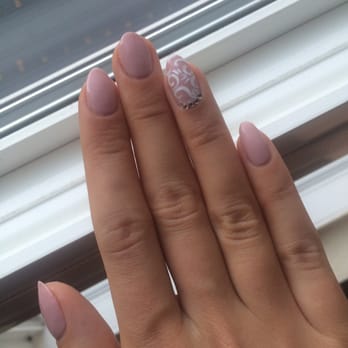4 Your Nails Only - My lovely wedding mani - Nail Salons Near Me - Bellevue, Washington 4 Your Nails Only - My lovely wedding mani - Nail Salons Near Me - Bellevue, Washington