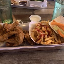Crosstown Pub & Grill Batavia - Plain wings, fries and carrots.