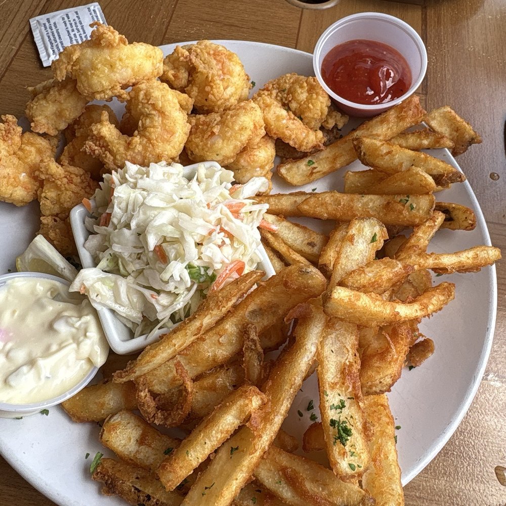 Rusty Hooks Dockside Grill - Fried shrimp dinner - Seafood Near Me - Southport, North Carolina Rusty Hooks Dockside Grill - Fried shrimp dinner - Seafood Near Me - Southport, North Carolina