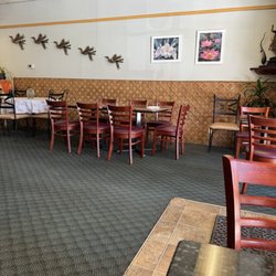 Moi's Thai Cafe - Inside