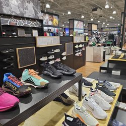 DICK'S Sporting Goods