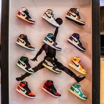 Pawfect Drinks - a shadow box with a shadow of a basketball player - Bubble Tea Near Me - San Gabriel, California