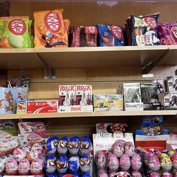 Olde Tyme Candy Shoppe - a variety of toys - Candy Stores Near Me - Niagara-On-The-Lake, Ontario Olde Tyme Candy Shoppe - a variety of toys - Candy Stores Near Me - Niagara-On-The-Lake, Ontario