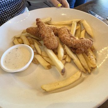 Karl Strauss Brewing Company - Kids chicken tenders - Breweries Near Me - Corona, California Karl Strauss Brewing Company - Kids chicken tenders - Breweries Near Me - Corona, California