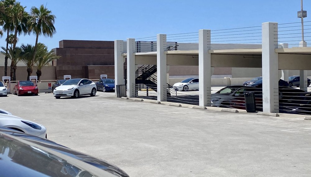 TESLA SUPERCHARGER BURBANK Updated September 2024 49 Photos & 48