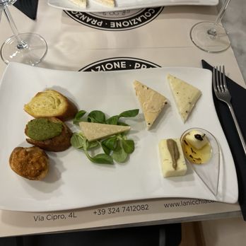 la nicchia cafe - Samplers - Salad Near Me - Rome, RM la nicchia cafe - Samplers - Salad Near Me - Rome, RM