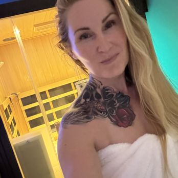 Bodhi Salt - Infrared Sauna with Halotherapy and Red Light therapy + cold plunge in same room for contrast therapy - Day Spas Near Me - Louisville, Kentucky Bodhi Salt - Infrared Sauna with Halotherapy and Red Light therapy + cold plunge in same room for contrast therapy - Day Spas Near Me - Louisville, Kentucky