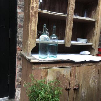 Buvette - Outdoor decoration - French Near Me - New York, New York