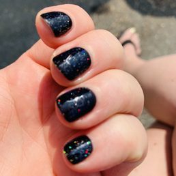 Obvious sparkles on left hand... Obvious sparkles on left hand...