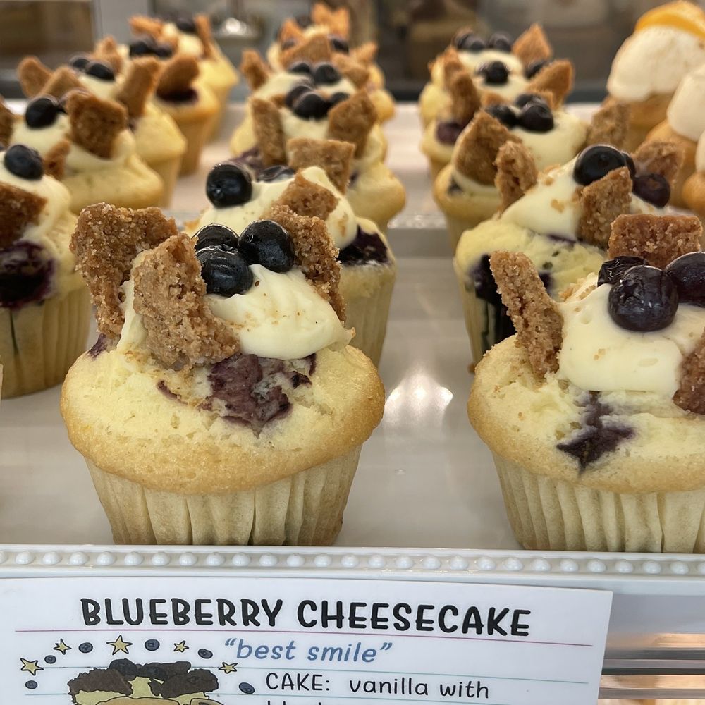 Molly’s Cupcakes - blueberry cheesecake - Cupcakes Near Me - Skokie, Illinois Molly’s Cupcakes - blueberry cheesecake - Cupcakes Near Me - Skokie, Illinois