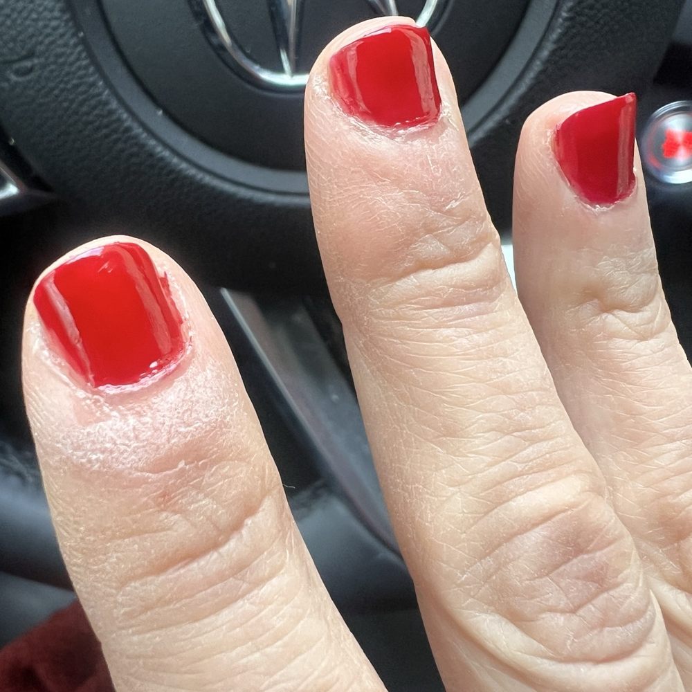 Mimi's Beauty Salon - Just got a manicure at this place . Very disappointed - Hair Salons Near Me - Chicago, Illinois
