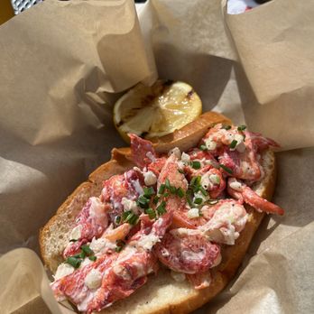 The Birds Cafe - Lobster Roll - Seafood Near Me - Bodega Bay, California