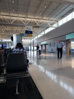 Long Island MacArthur Airport by null