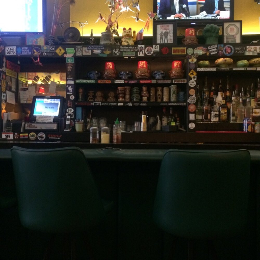 Fong's Pizza - Bar area - Pizza Near Me - Des Moines, Iowa Fong's Pizza - Bar area - Pizza Near Me - Des Moines, Iowa