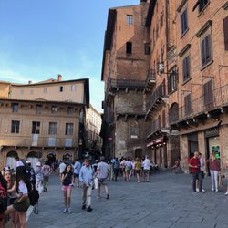 Liberamente Osteria - Busy area