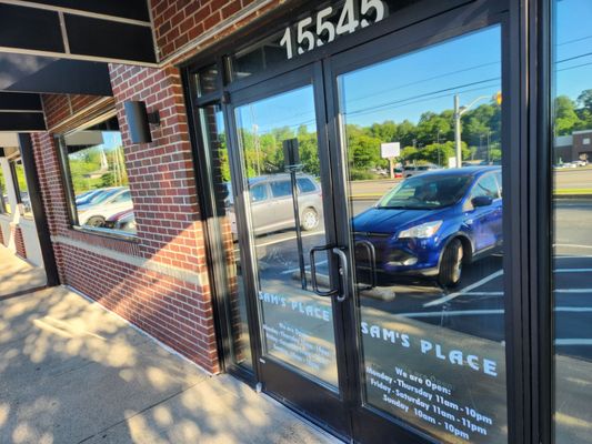 Sam's Place Nippers Corner by null