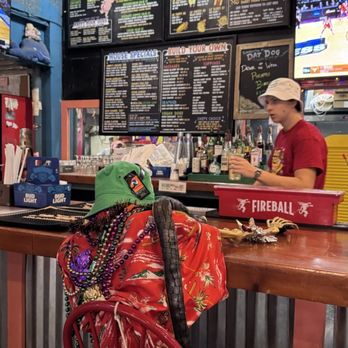 Dat Dog - Bar Service - Hot Dogs Near Me - New Orleans, Louisiana