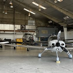 Knoxville Downtown Island Airport