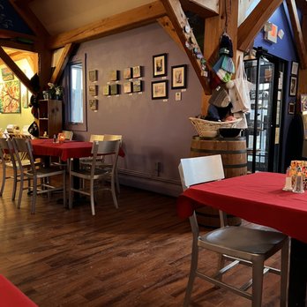 Liquid Art Restaurant - tables and chairs - Coffee & Tea Near Me - Killington, Vermont
