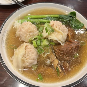Wonton Noodle 1978 - Wonton noodles with beef brisket - Noodles Near Me - New York, New York Wonton Noodle 1978 - Wonton noodles with beef brisket - Noodles Near Me - New York, New York
