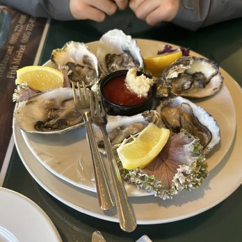 Tognazzini's Dockside - Seafood Near Me - Morro Bay, California Tognazzini's Dockside - Seafood Near Me - Morro Bay, California