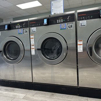 Orono Coin Laundry - Laundromat Near Me - Long Lake, Minnesota Orono Coin Laundry - Laundromat Near Me - Long Lake, Minnesota