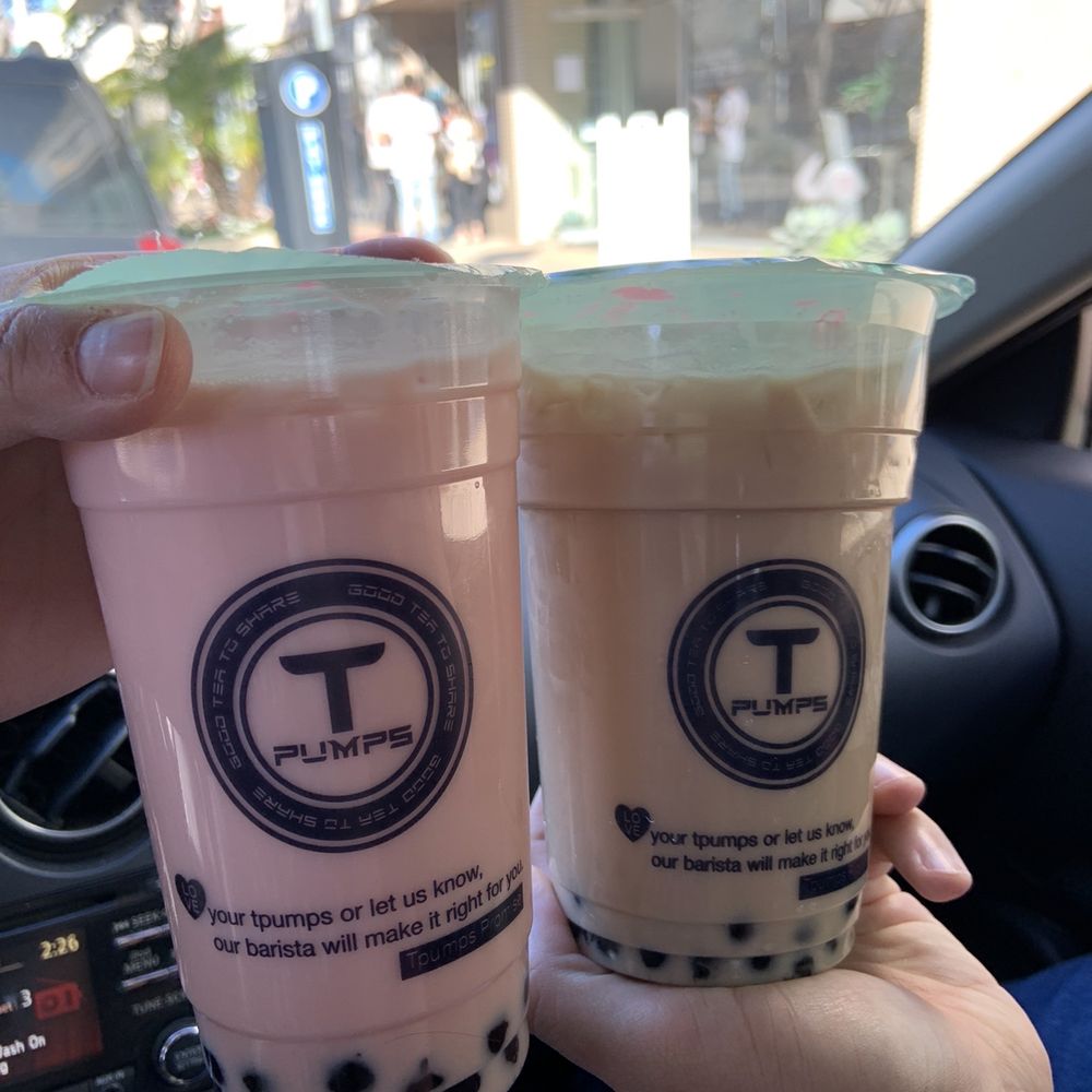 Tpumps - Pasadena - Regular Strawberry lycée green milk tea (left) Large Lavender black milk tea (right) Both with honey boba - Bubble Tea Near Me - Pasadena, California Tpumps - Pasadena - Regular Strawberry lycée green milk tea (left) Large Lavender black milk tea (right) Both with honey boba - Bubble Tea Near Me - Pasadena, California