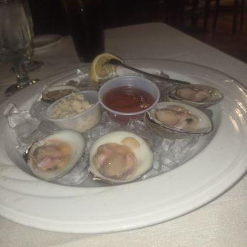 Mona Lisa Restaurant - Calms - Italian Near Me - Wolcott, Connecticut Mona Lisa Restaurant - Calms - Italian Near Me - Wolcott, Connecticut