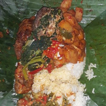 Banana Leaf - Nasi bungkus pedas / Spicy rice - with beef, ayam goreng kunyit / turmeric chicken & Kentang / potato and daun singkong / cassava leaf. - Indonesian Near Me - Temple City, California