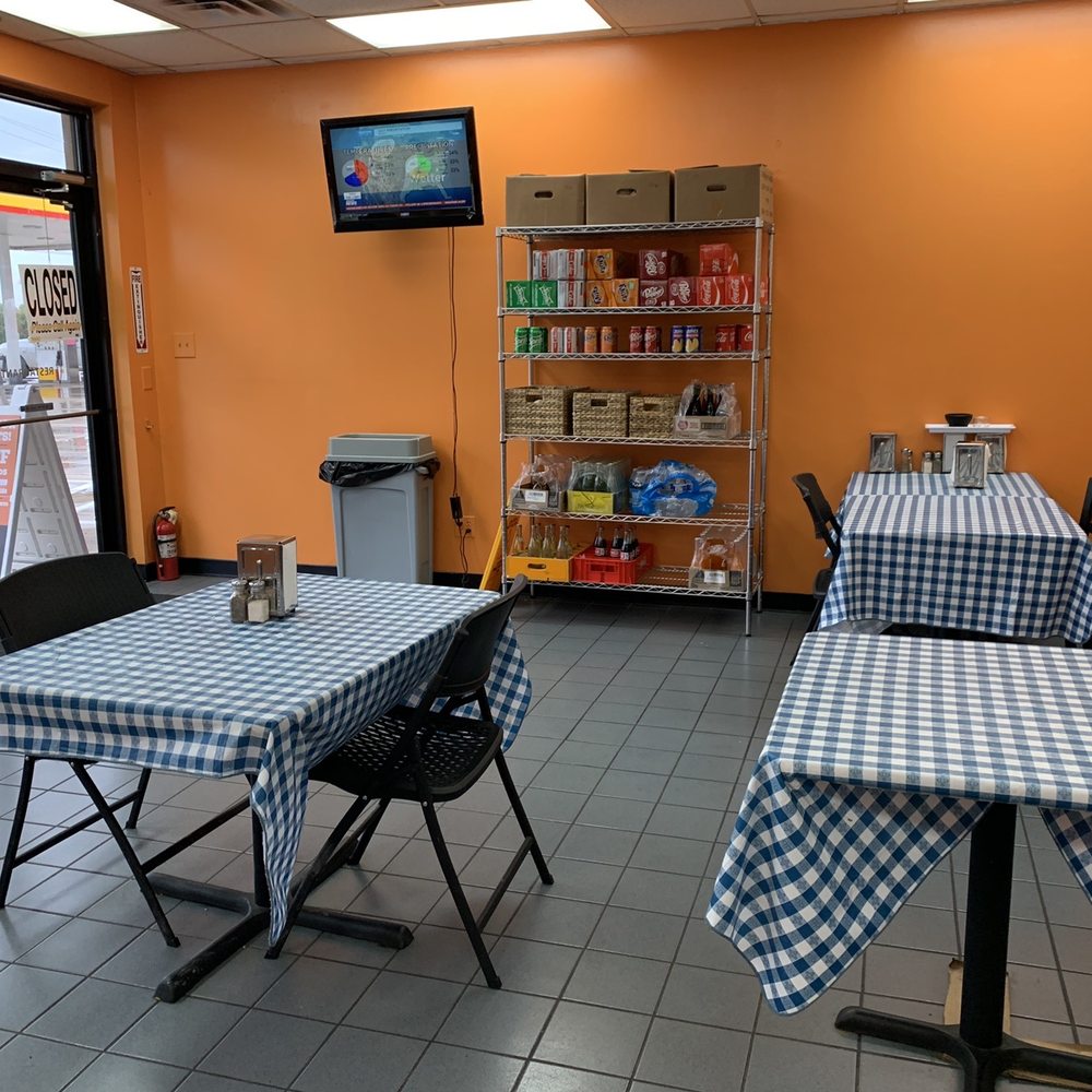 Top Taco - Interior - Food Trucks Near Me - Austin, Texas