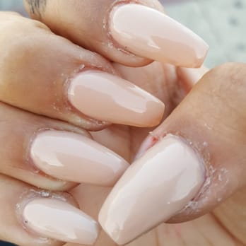 LA Nails Spa - You can see on my thumb where the guy hurt me! Also they left glue on my cuticles - Nail Salons Near Me - Los Angeles, California