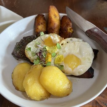 Aji Peruvian Cuisine - Steak a lo pobre - Peruvian Near Me - Long Beach, California