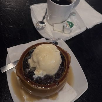 The Canyon's Crown - Sticky Toffee Pudding the house delight! - Pubs Near Me - Tucson, Arizona
