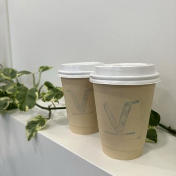 Single V Coffee - Hojicha latte, pourover - Coffee & Tea Near Me - Burnaby, British Columbia