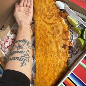 Con Sabor A Mexico - QUESABIRRIA AS LONG AS MY ARM!! - Food Trucks Near Me - San Jose, California Con Sabor A Mexico - QUESABIRRIA AS LONG AS MY ARM!! - Food Trucks Near Me - San Jose, California