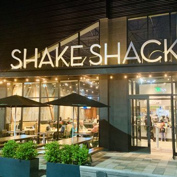 Shake Shack Perimeter Mall - Exterior - Burgers Near Me - Atlanta, Georgia Shake Shack Perimeter Mall - Exterior - Burgers Near Me - Atlanta, Georgia